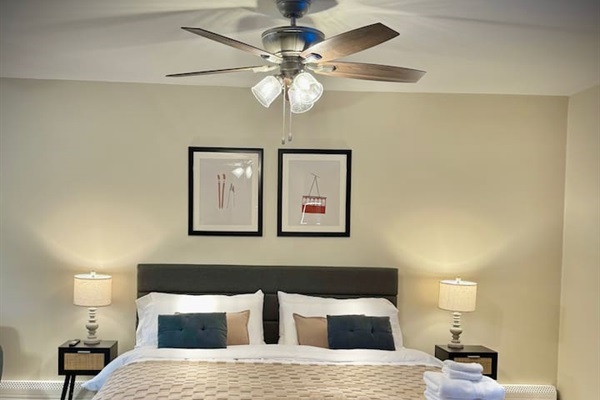 Unit B Bedroom w/ 1 King and 2 Twin Beds