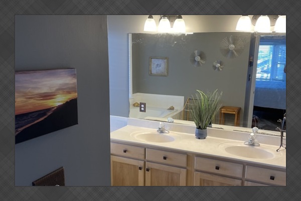 Oceanfront En Suite Master Bath