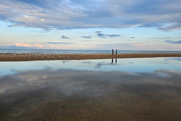Smaller kids? The state park has some great shallow areas (plus a dog-friendly pet beach)