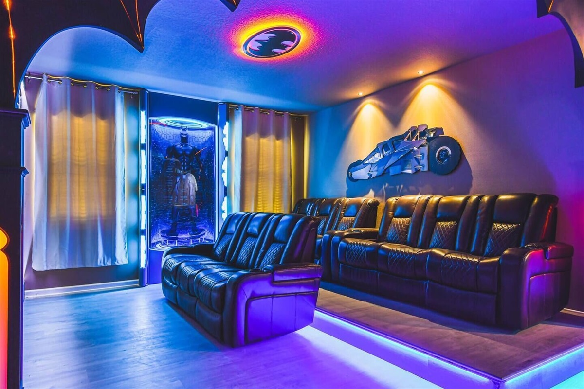 Immerse yourself in the ultimate Batman-themed movie theatre, complete with cinematic details and a foosball table for added fun between films!