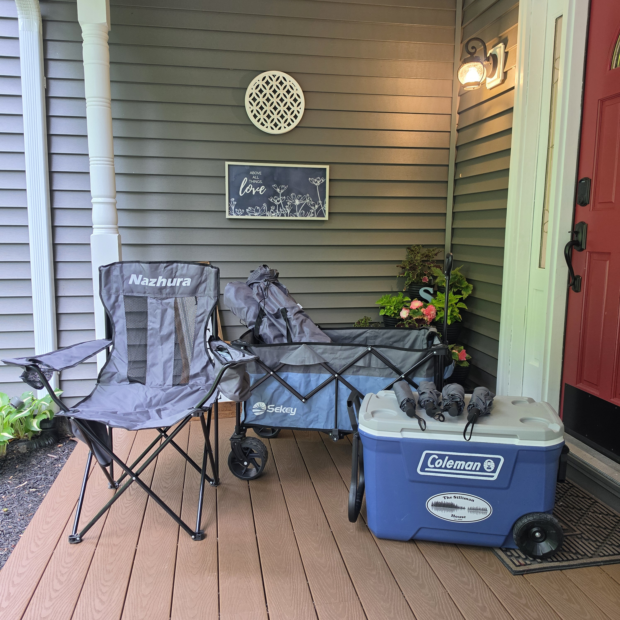 Your Host provided coolers, chairs, wagon and umbrellas for your days at the baseball park!