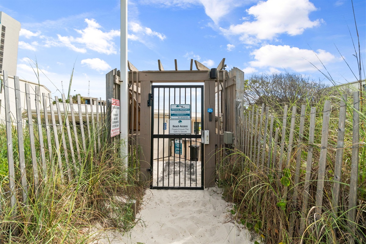 Gated Beach Access (Beachside)