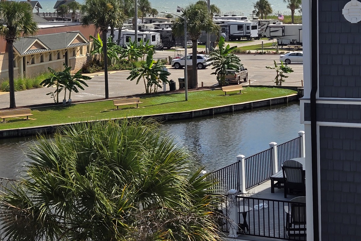 Magnolia Lake & Ocean Views