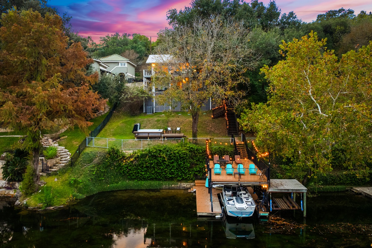77FT of prestigious Lake Austin frontage w/ your own private boat slip