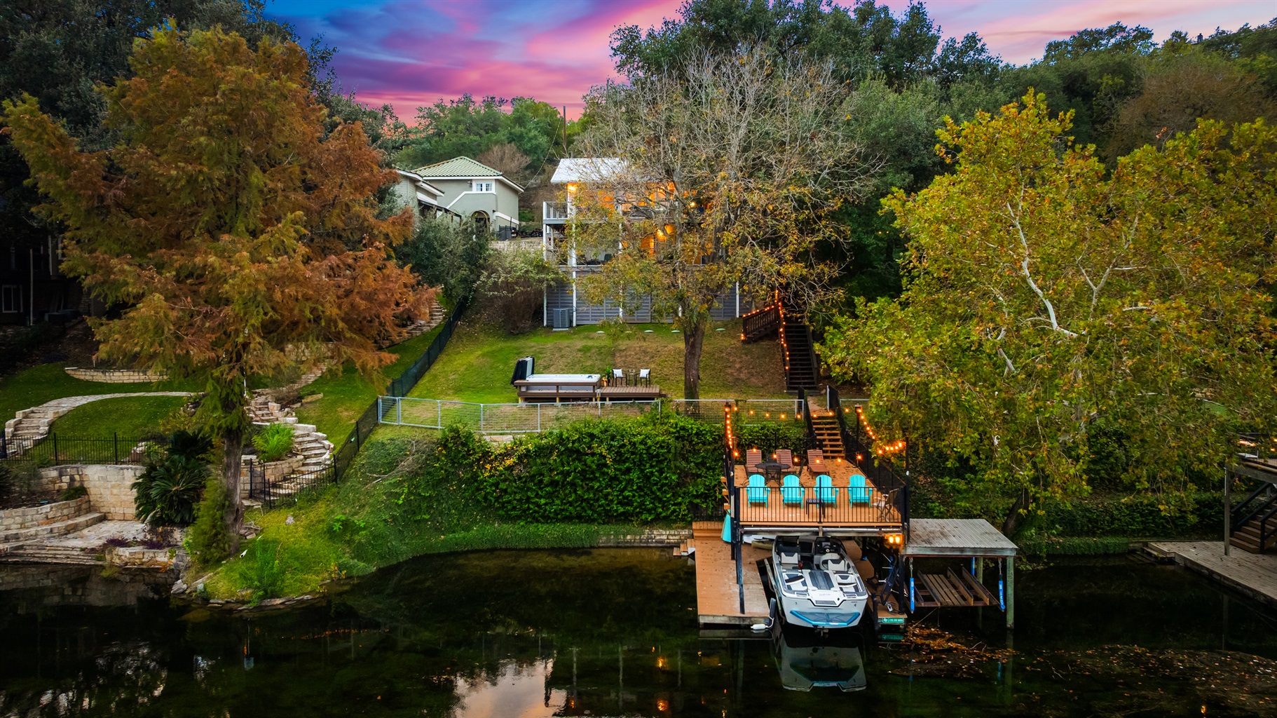 77FT of prestigious Lake Austin frontage w/ your own private boat slip