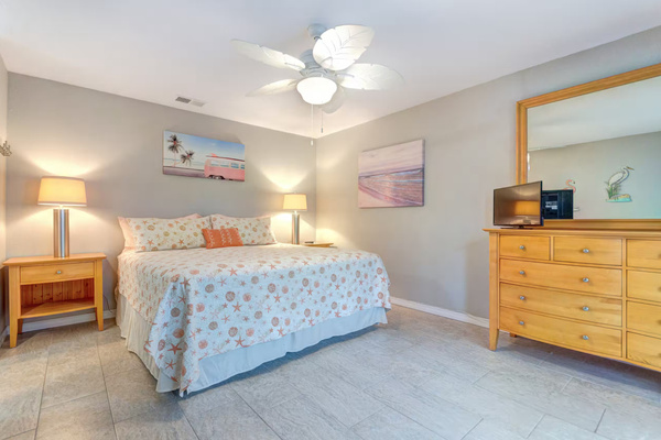 King size bed in the primary bedroom