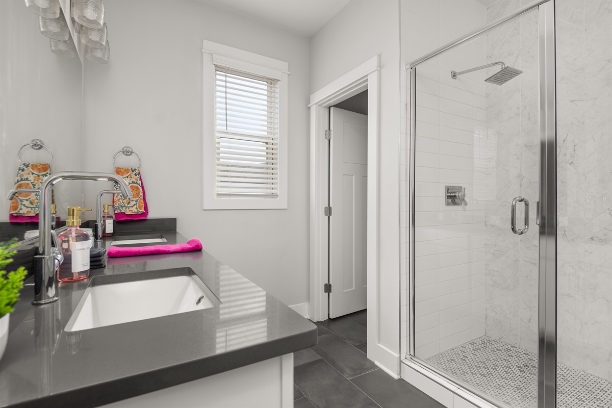 Double Sinks, Private Potty Room