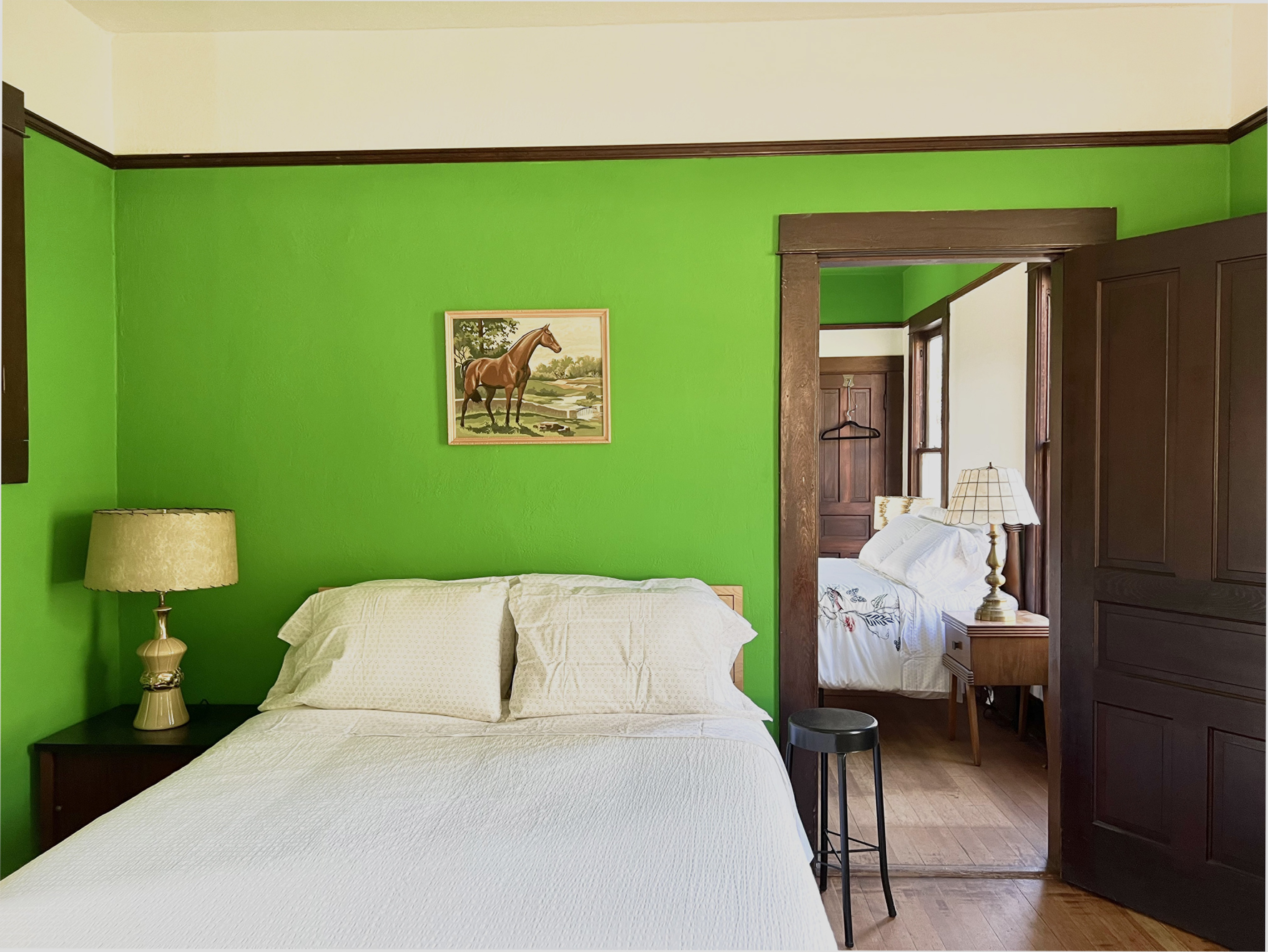 Bedroom 2 - Queen Bed