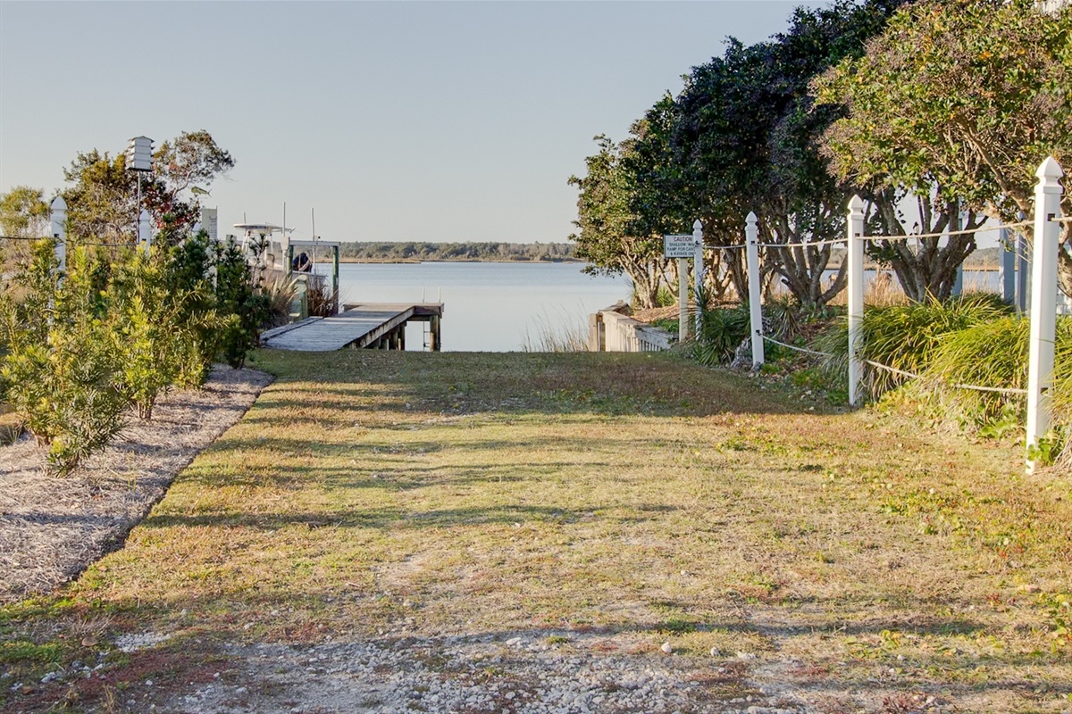 Neighborhood Kayak Launch Just 300ft Away