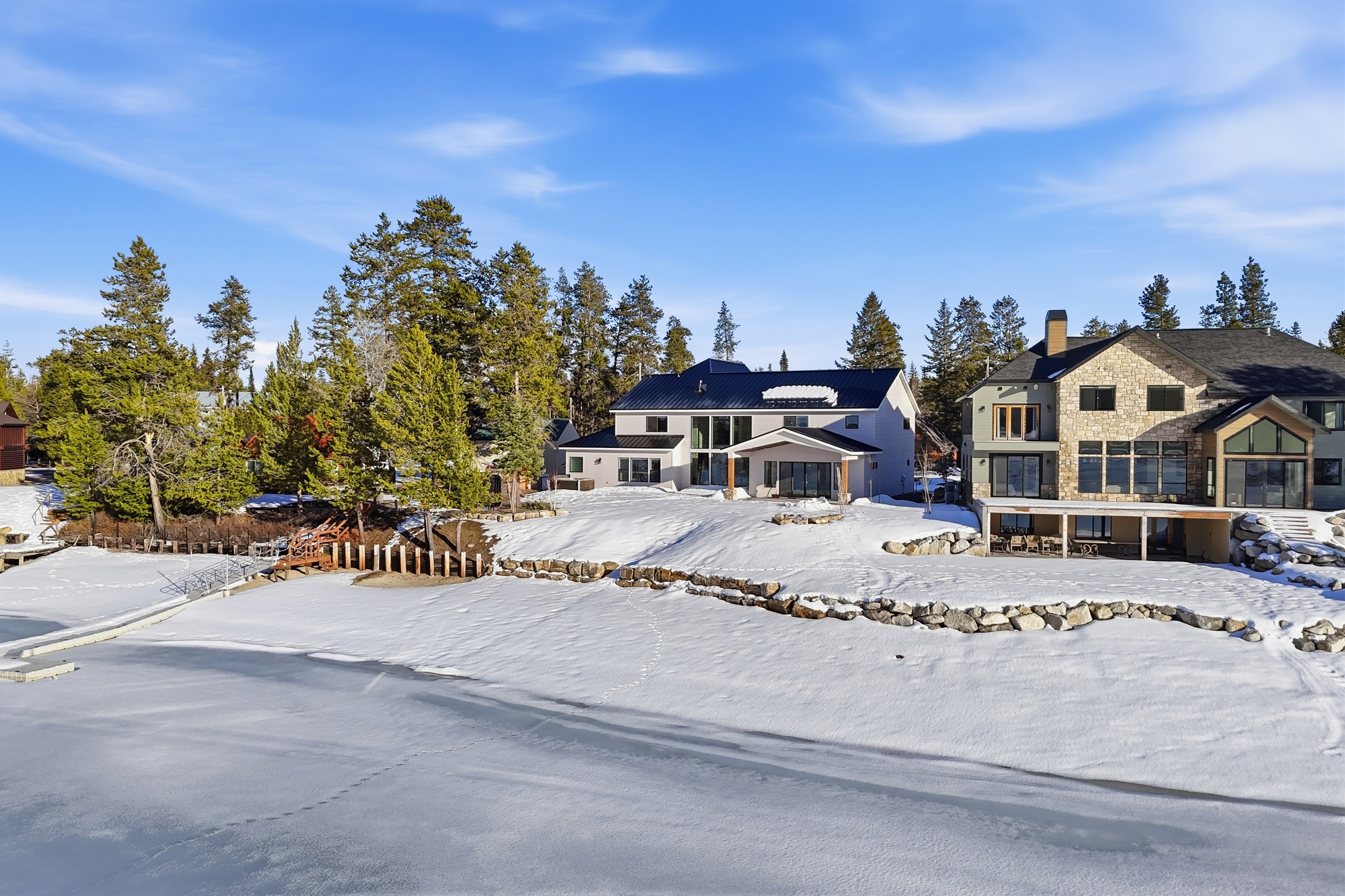 Breathtaking Shoreline Views from This Luxury Mountain Home