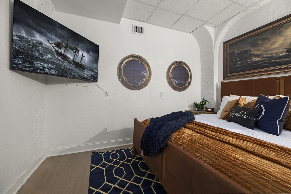 The third themed bedroom is Captain's Quarters, with a King sized bed.