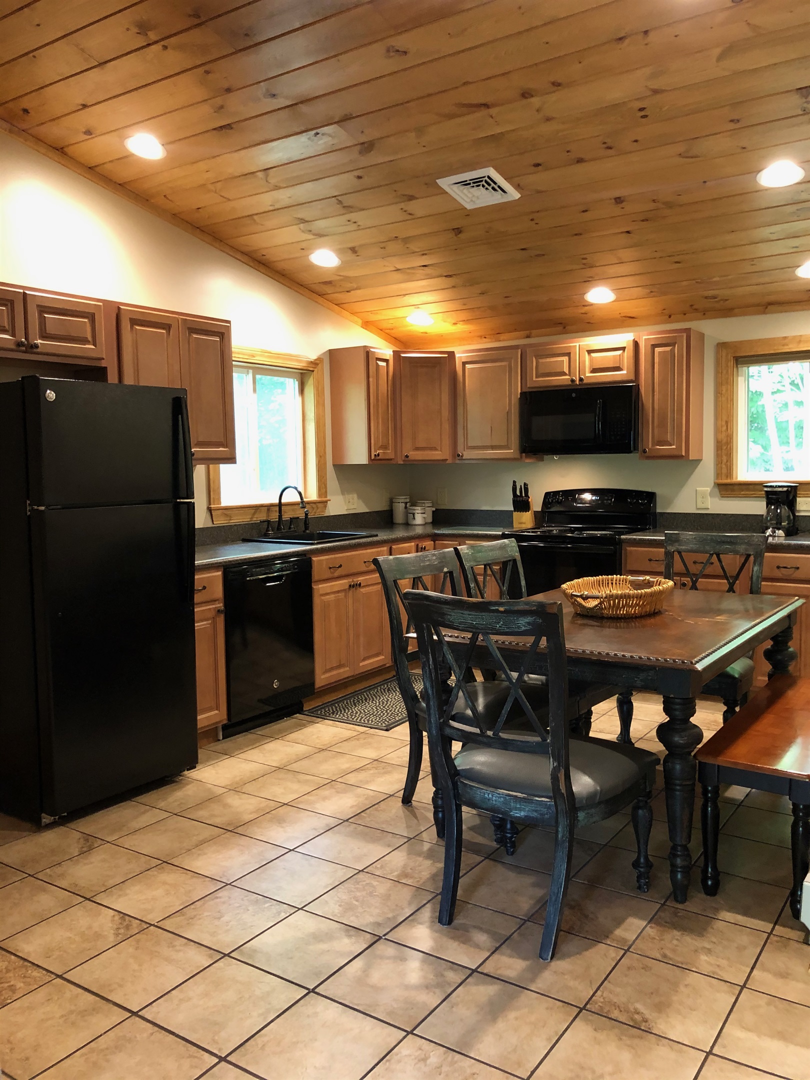 Kitchen Fully equipped.