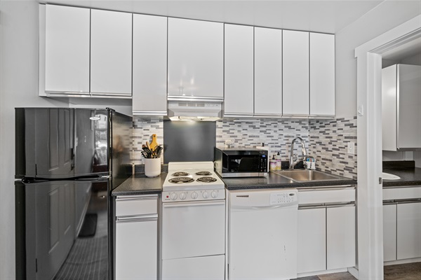 Enjoy a fully-stocked kitchen