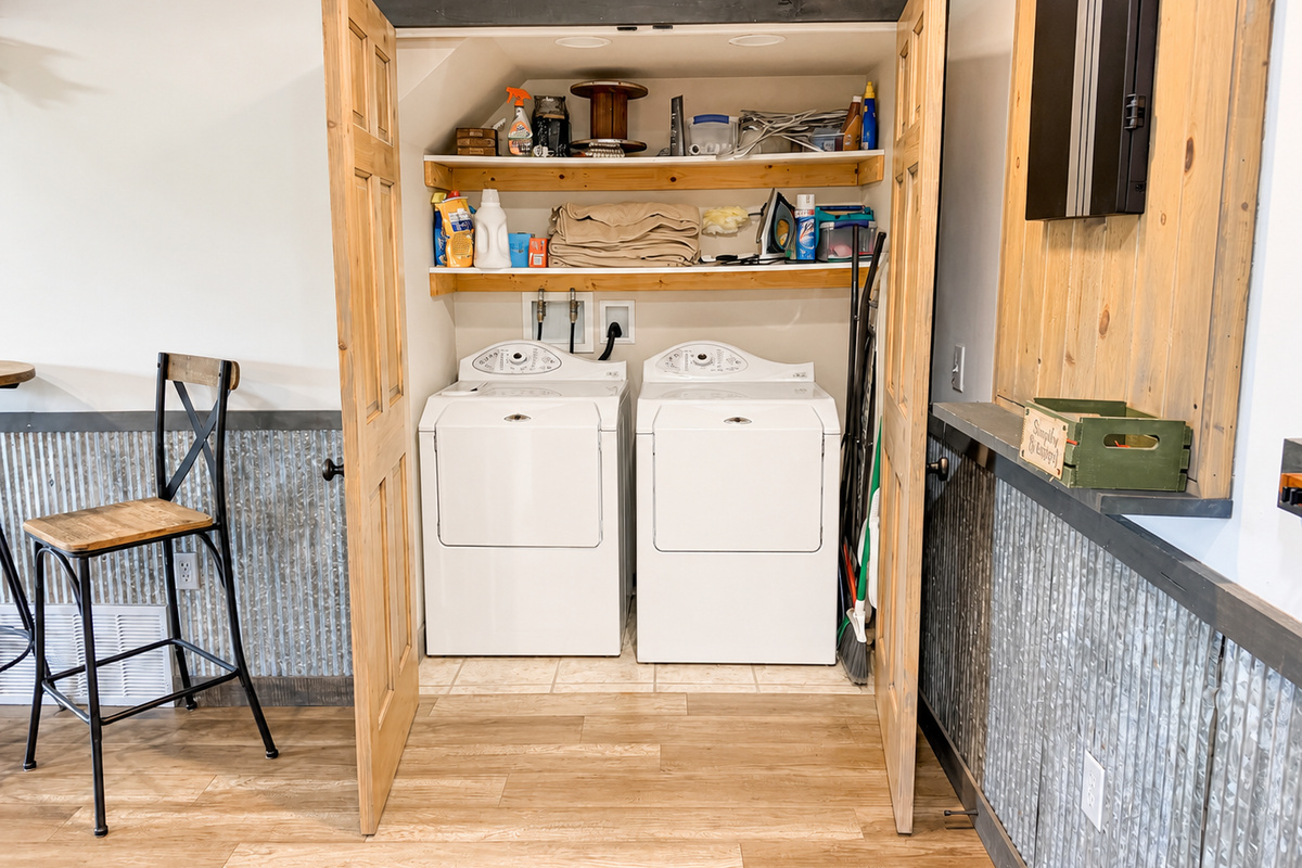 Convenient in home washer and dryer makes longer stays, family trips, and ATV or snowmobile adventures easier, especially when your group needs to clean up gear and clothing during the trip.