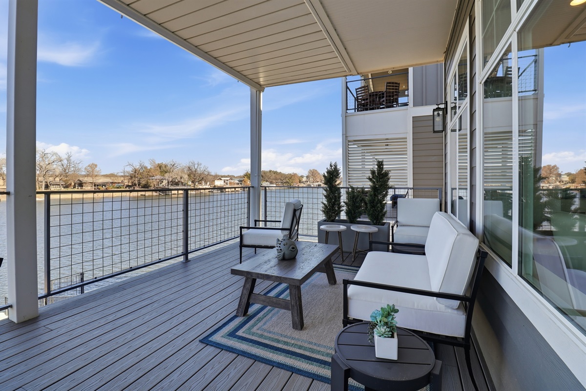 Balcony 1 - plenty of seating and a dining table
