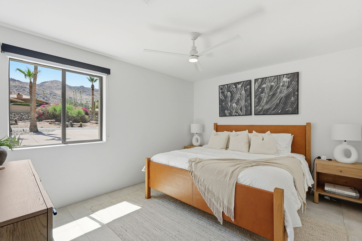 Lovely bedroom 2.
