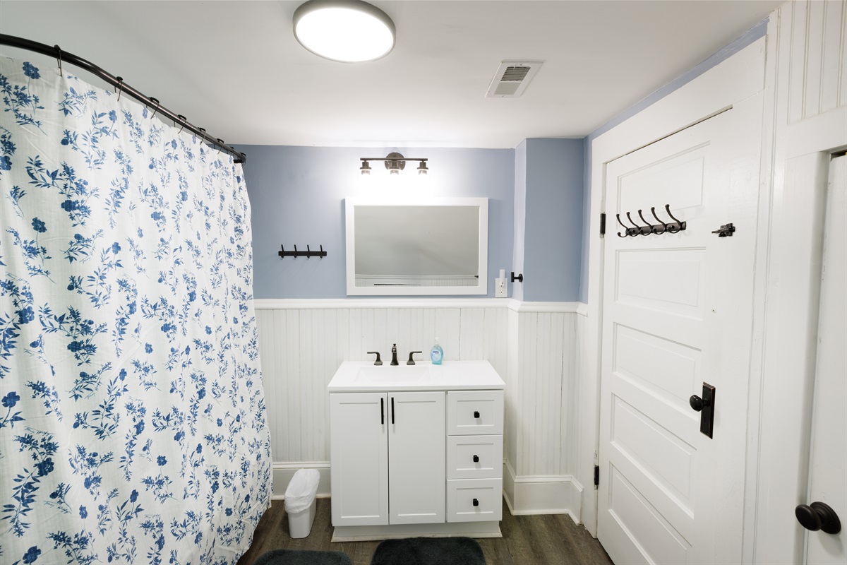Peaceful and private space on the 3rd floor. Full bathroom includes toilet, sink, and bath tub.