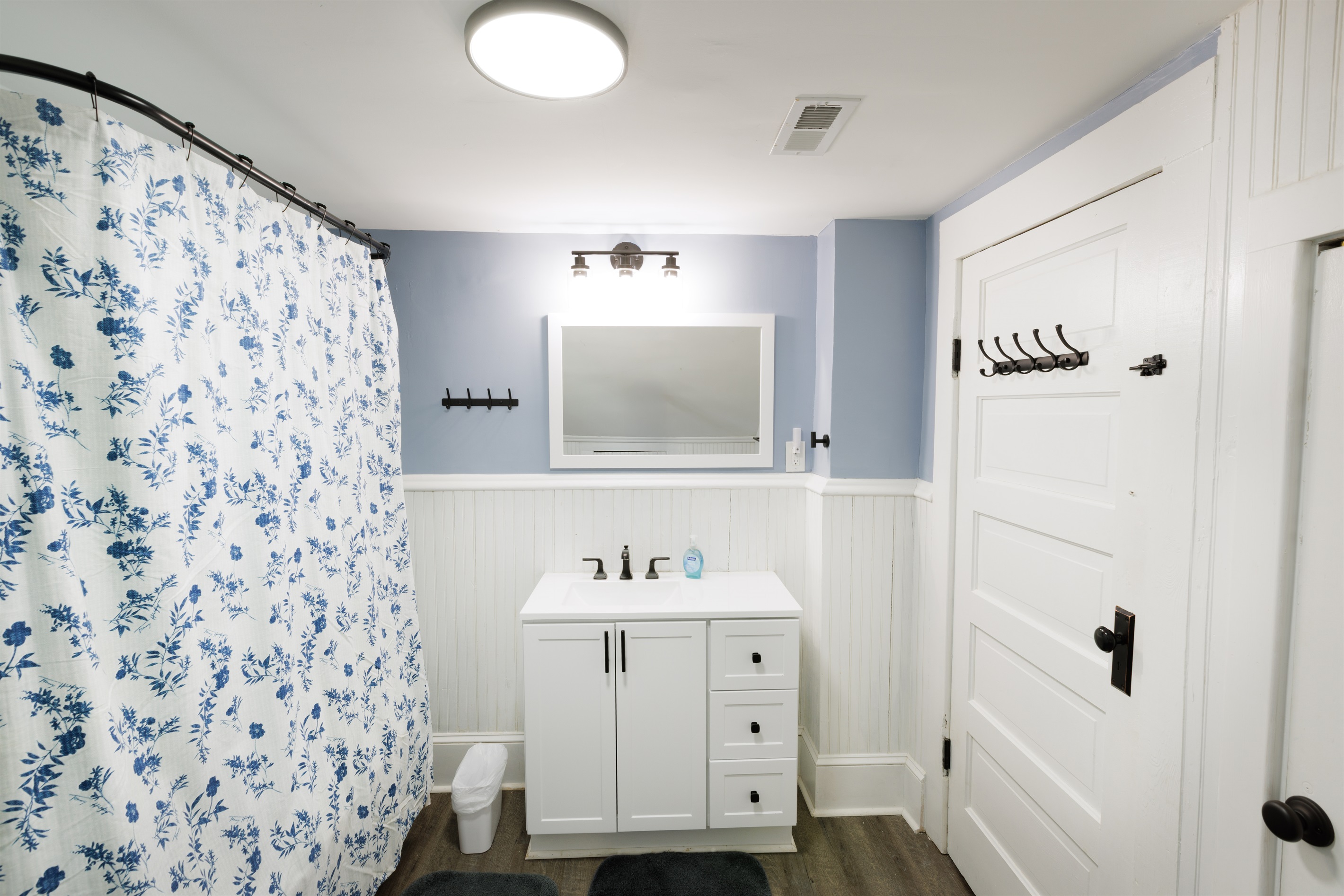Peaceful and private space on the 3rd floor. Full bathroom includes toilet, sink, and bath tub.