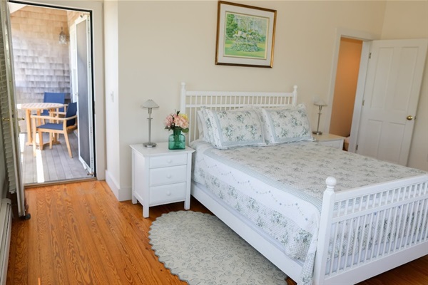 Master bedroom upstairs has private bathroom