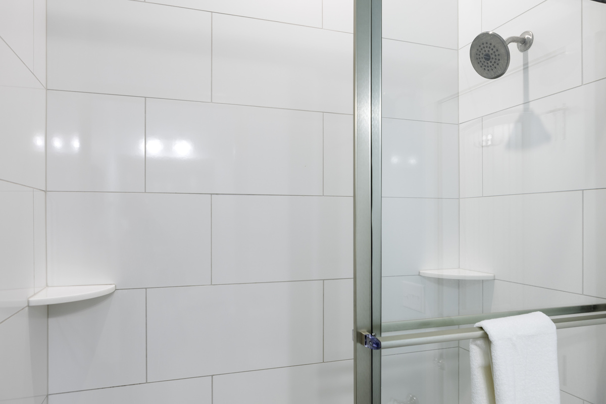 Bath linens provided