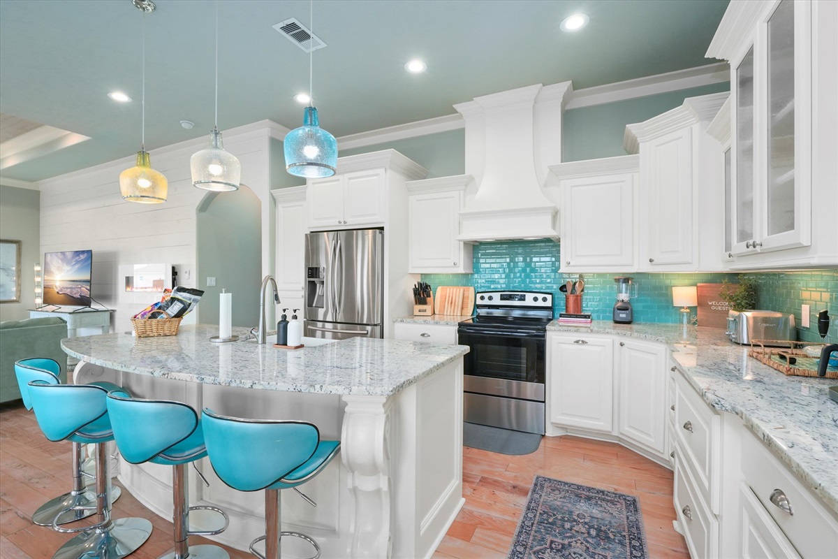 293cfea2cee44bd38d0d0959ac925f9b Large | Beachhouse | Texas | TX | Vacation Homes | Galveston | Crystal Beach | Kokomo | Breezy Days | Beachfront Elegance | Sunrise Serenity | Southern Sands Property Management, LLC