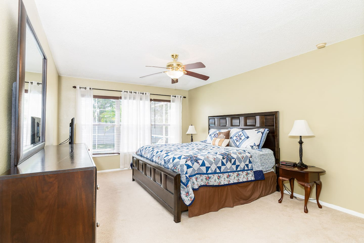 Bedroom