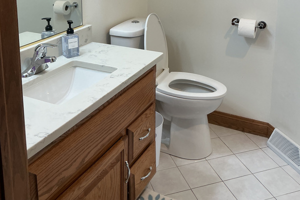 Full bathroom suite with 5th bedroom