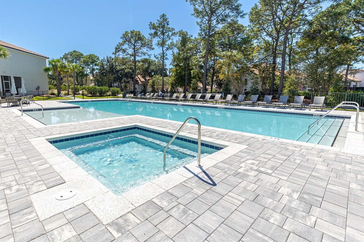 Experience the exclusivity of TOPS’L Grand Villas – a private enclave of only 14 luxury residences. Enjoy premier access to a stunning resort-style pool and rejuvenating hot tub, all within a beautifully maintained neighborhood setting.