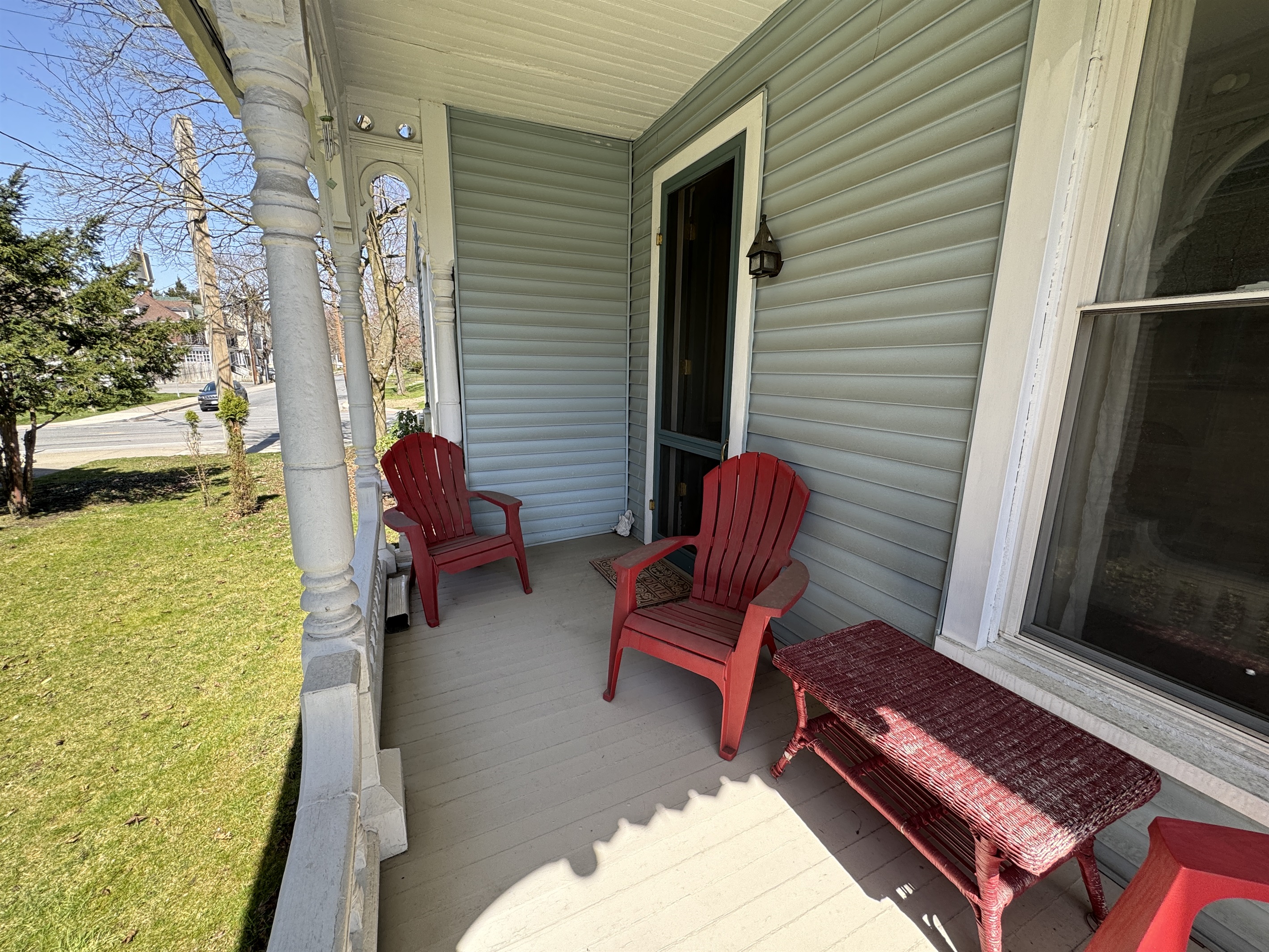 Sit and relax on your private side porch After the Game