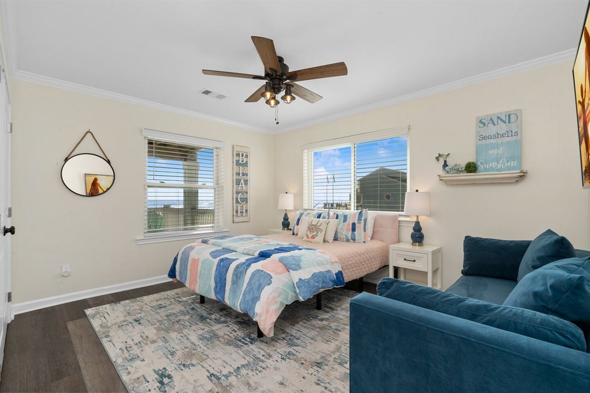 2979447be8584605bee76556d07b24ee Large | Beachhouse | Texas | TX | Vacation Homes | Galveston | Crystal Beach | Kokomo | Breezy Days | Beachfront Elegance | Sunrise Serenity | Southern Sands Property Management, LLC