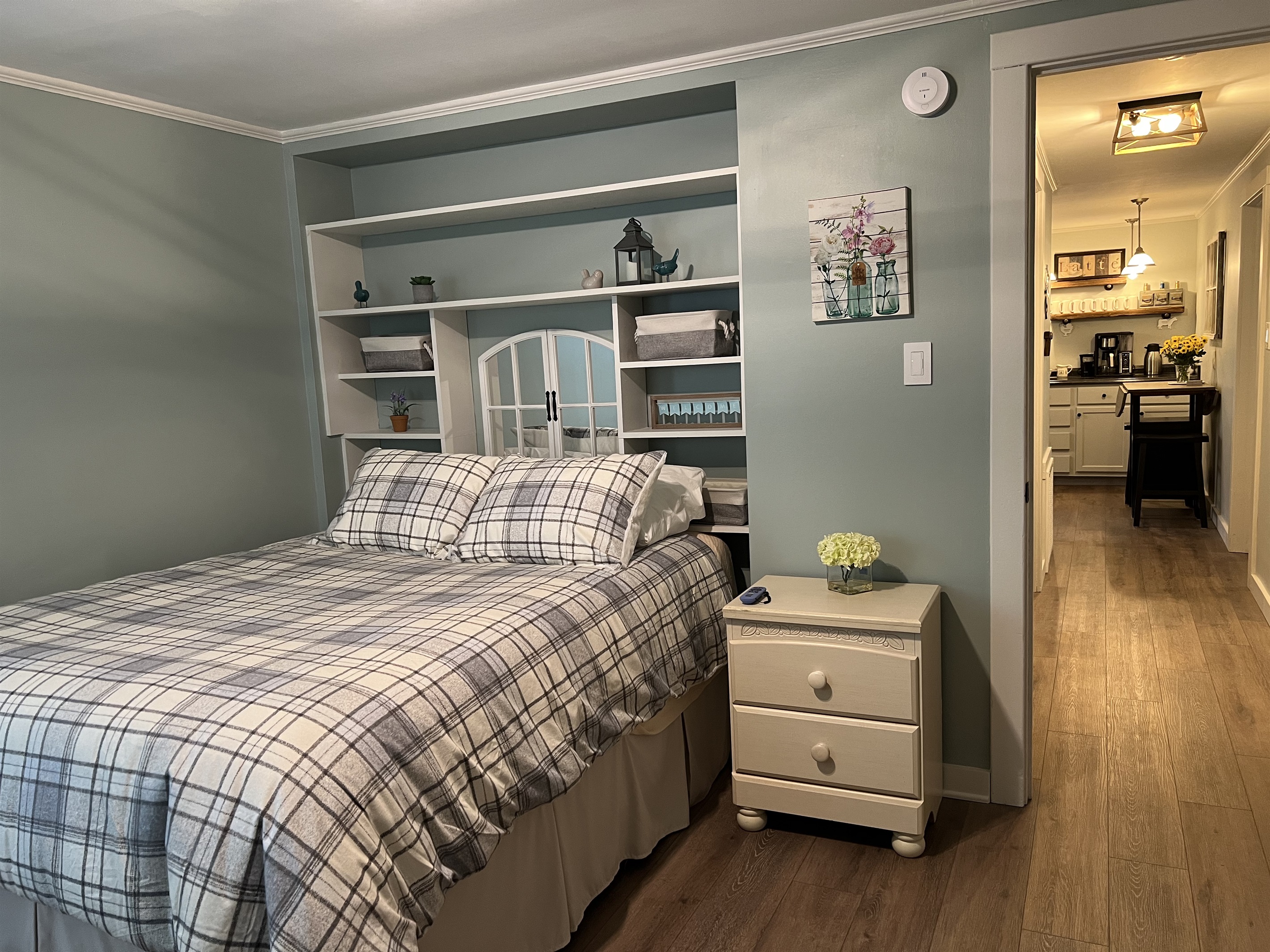 1st Floor Queen bedroom #2