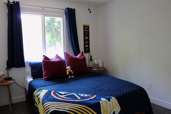 BR4 Nugget Nook (queen) — Mile high hoops & gold-rush roots.