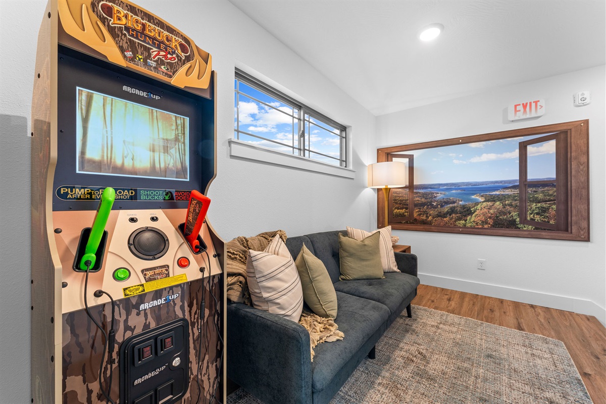 This loft area will have you dreaming of nature, the Ozarks and Table Rock Lake.