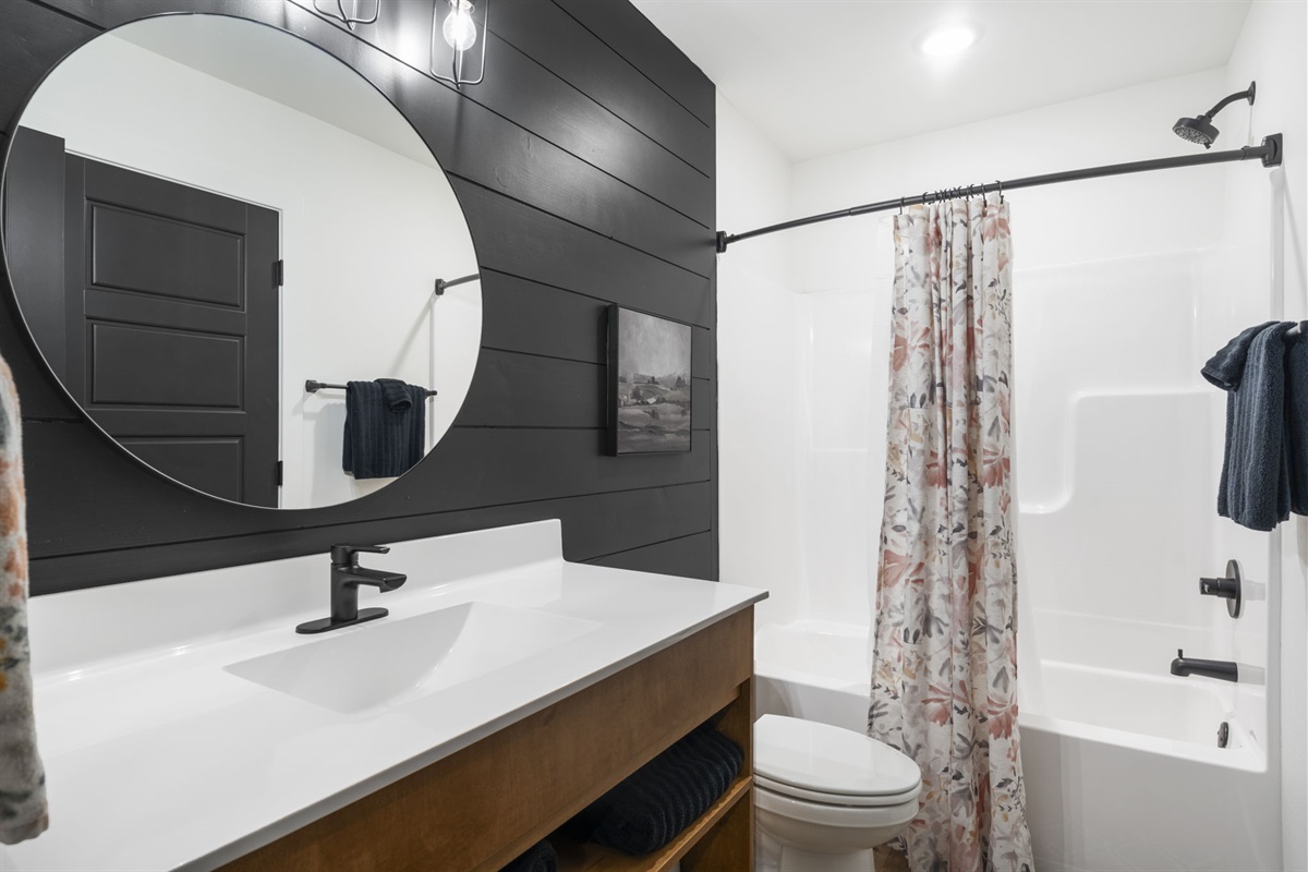 King #1 bathroom