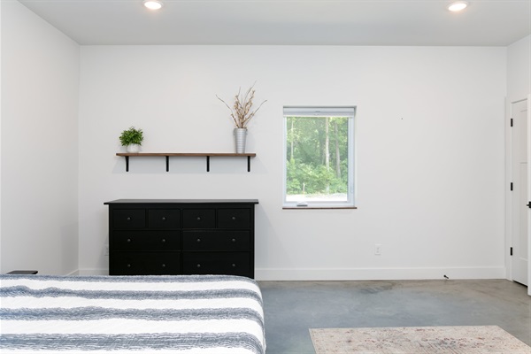 Main Floor King Bedroom