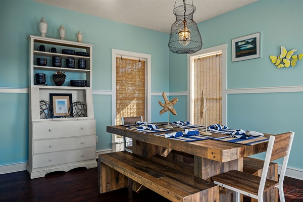 Plenty of space for family meals!