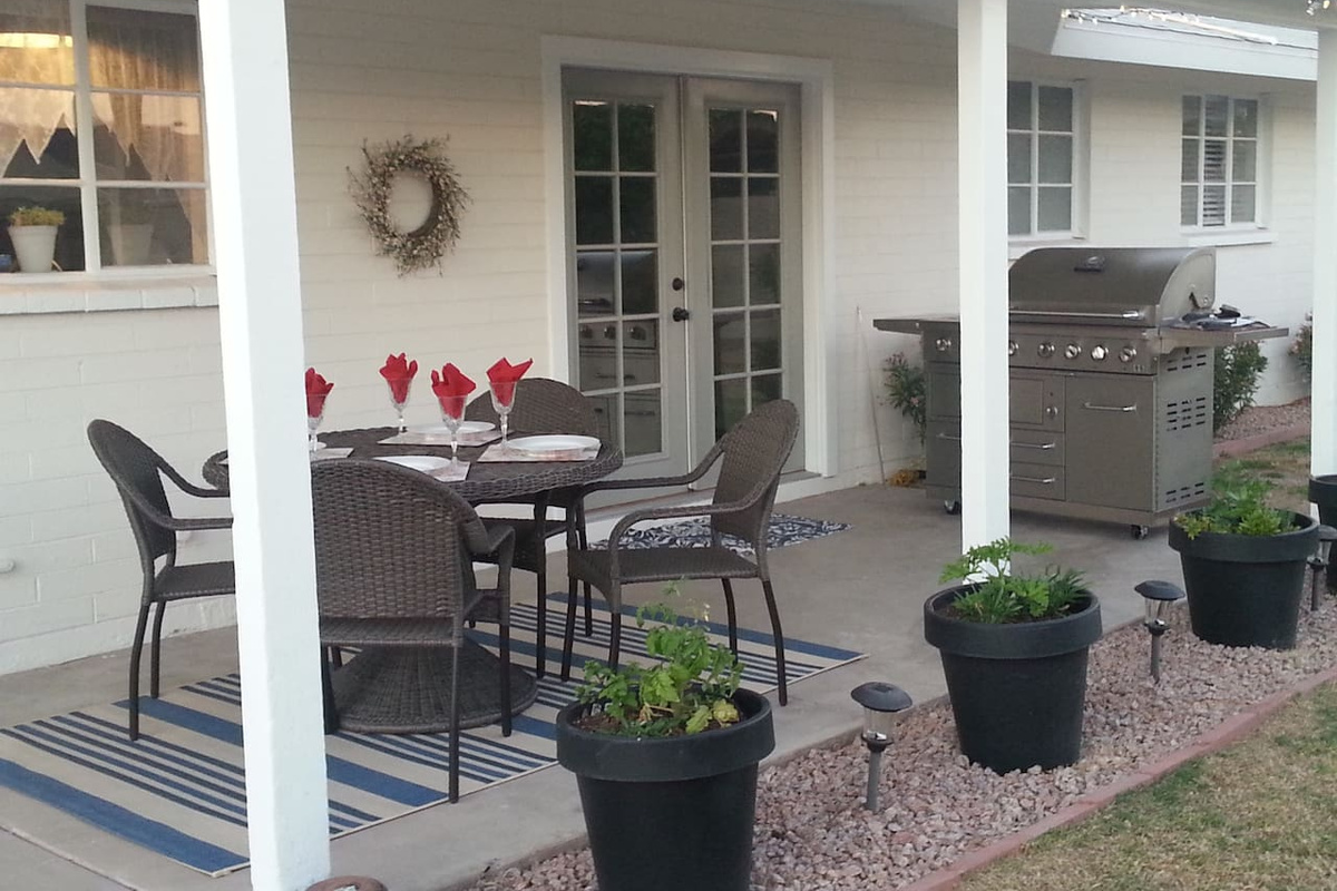 Cottage Back Patio & BBQ