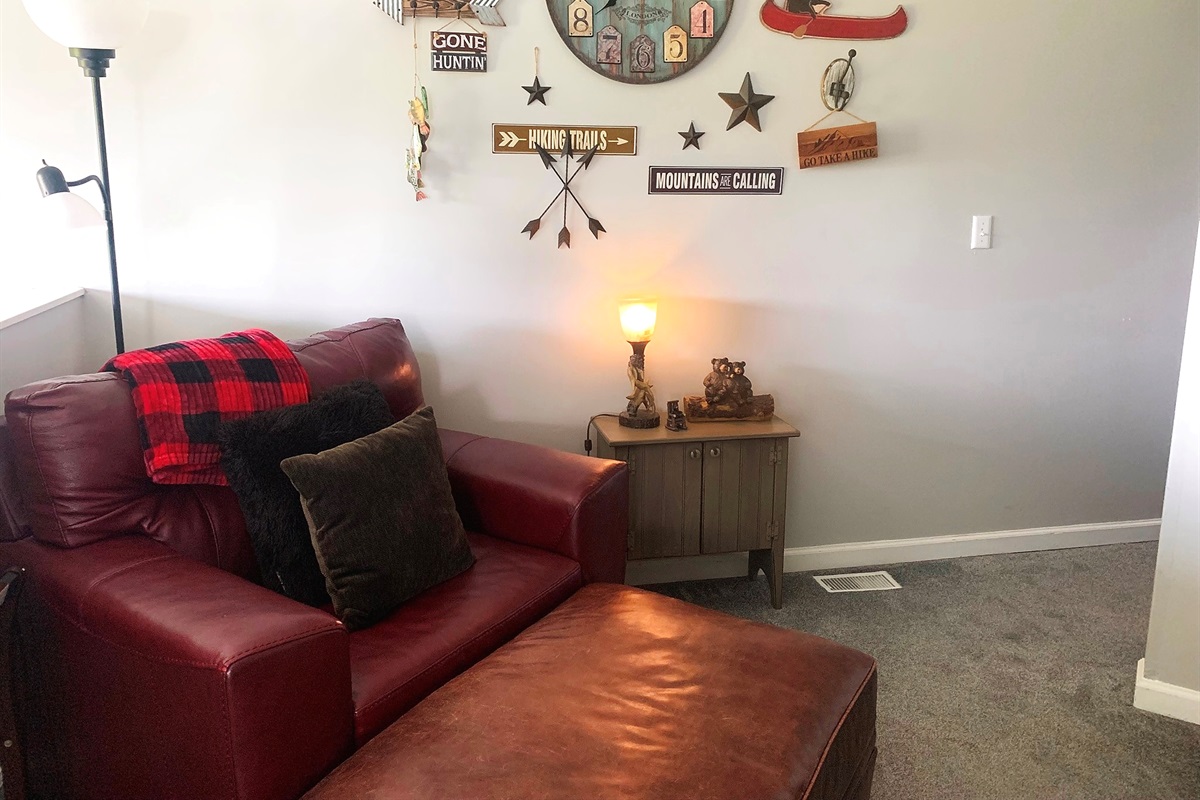 Rustic details, comfortable seating, and room to unwind.