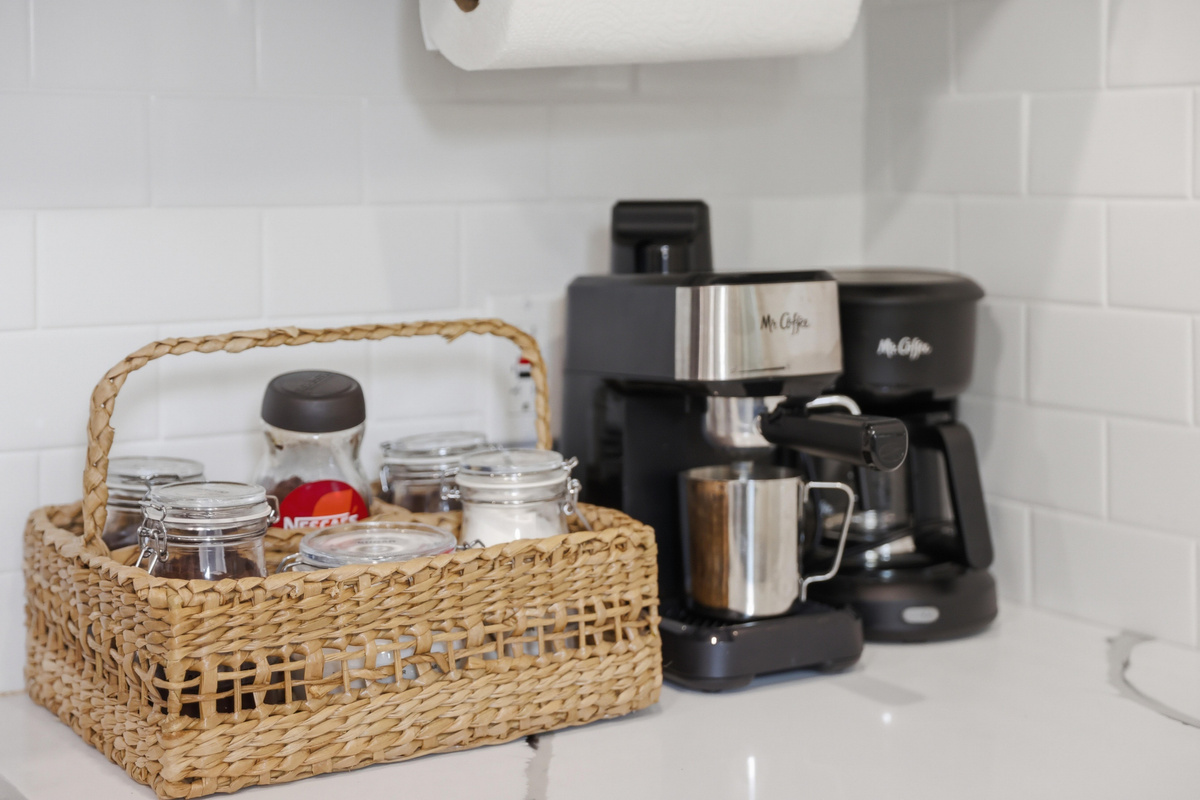 Coffee Machine & Espresso Machine with coffee ingredients