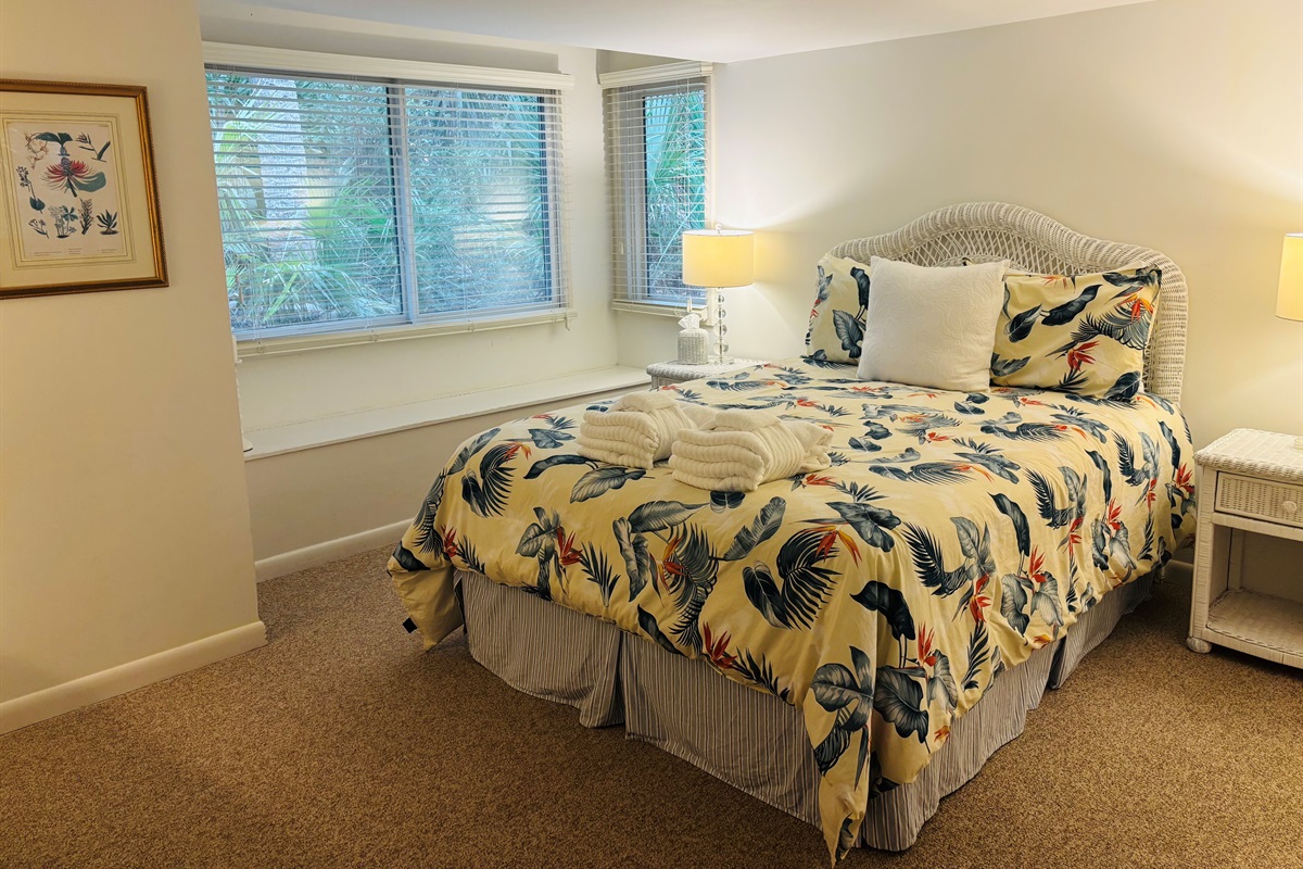 Downstairs queen - ensuite