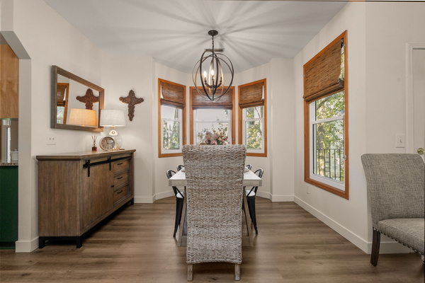 Irish Ivy Retreat | 2BR Near Notre Dame, photo 6
