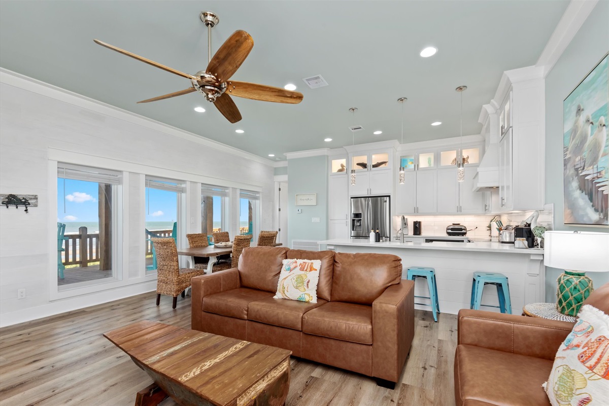 29dcbdbc65264c568dffcead8dfedcec Large | Beachhouse | Texas | TX | Vacation Homes | Galveston | Crystal Beach | Kokomo | Breezy Days | Beachfront Elegance | Sunrise Serenity | Southern Sands Property Management, LLC