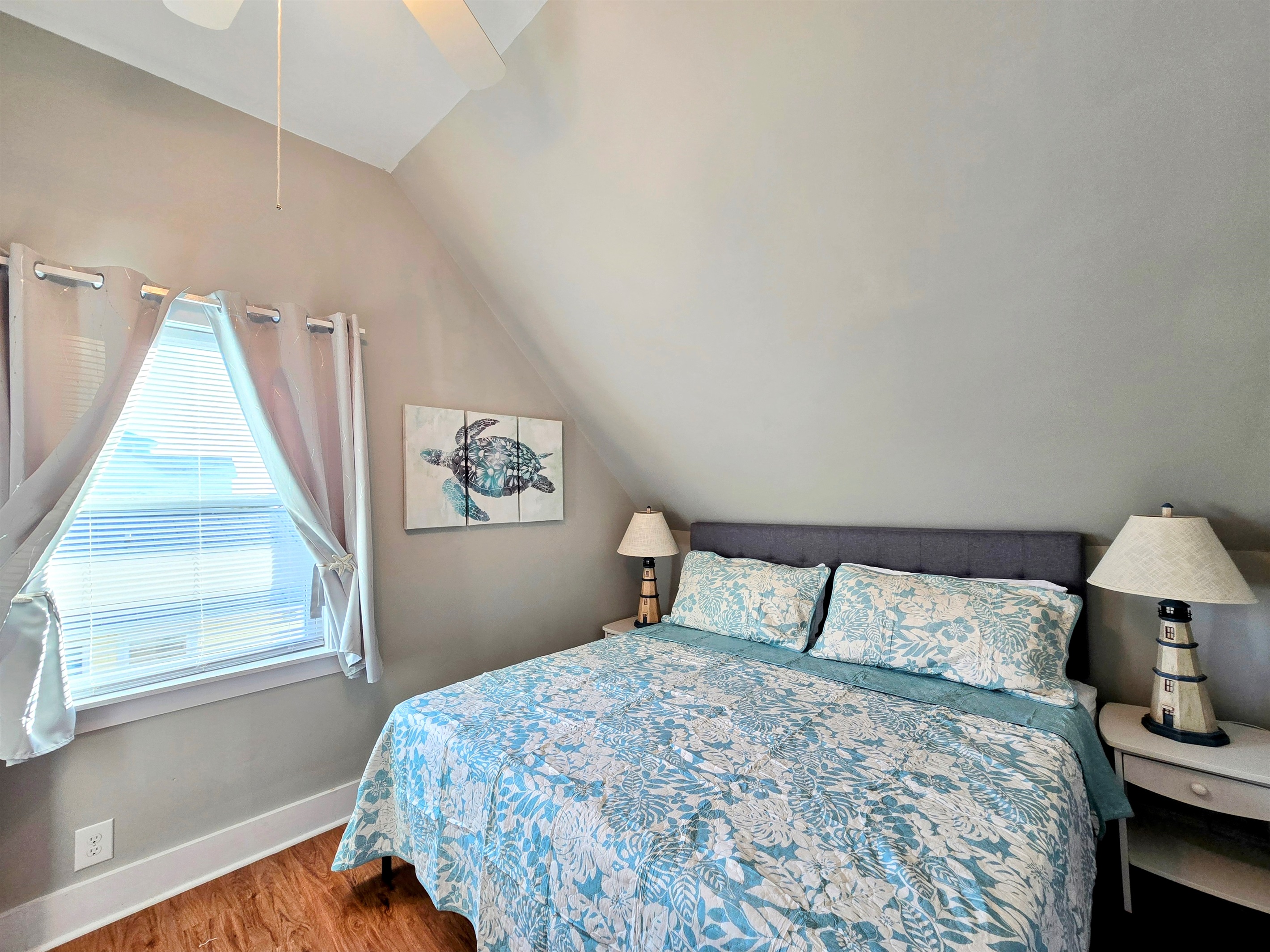 King Turtle Bedroom 2nd Floor