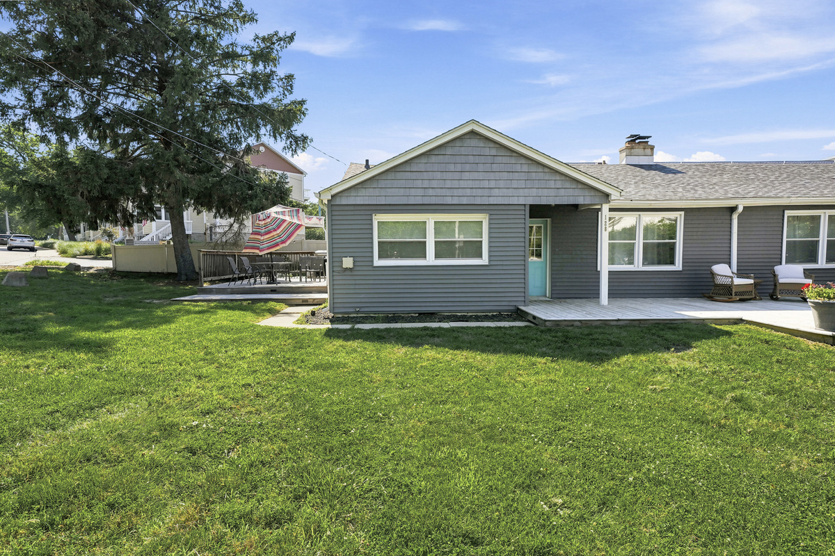 Sheridan Beach Bungalow