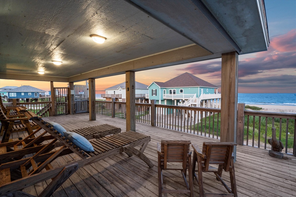 2a0283b7652b47e882375b438300a3ee Large | Beachhouse | Texas | TX | Vacation Homes | Galveston | Crystal Beach | Kokomo | Breezy Days | Beachfront Elegance | Sunrise Serenity | Southern Sands Property Management, LLC