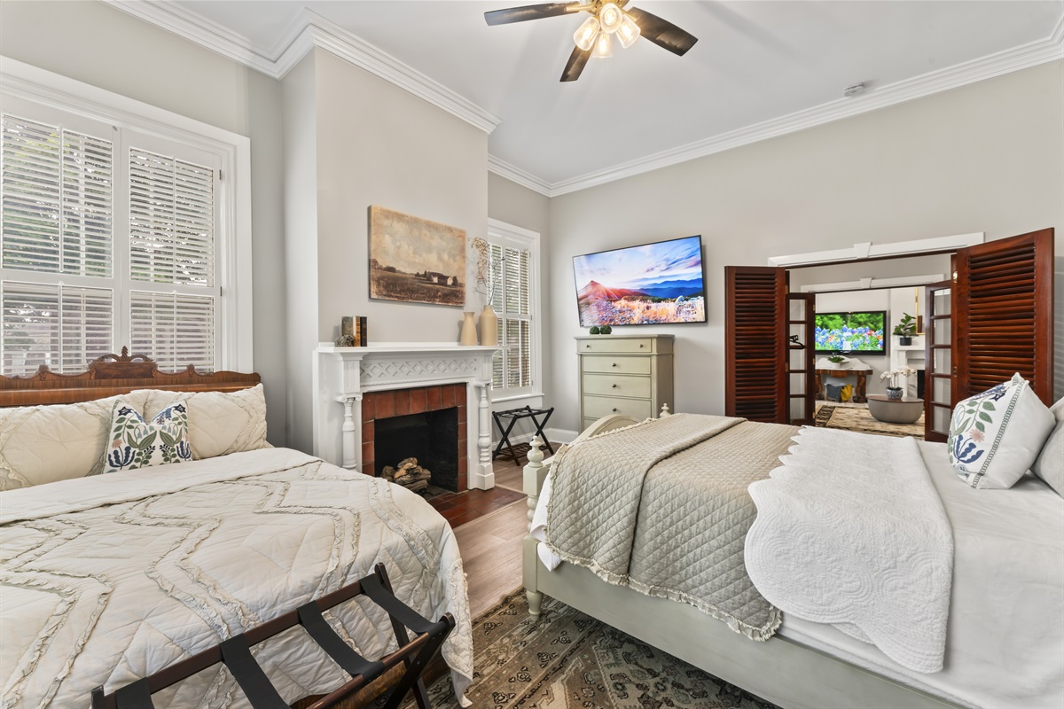 Cottage Family Suite 1 Queen 1 Double