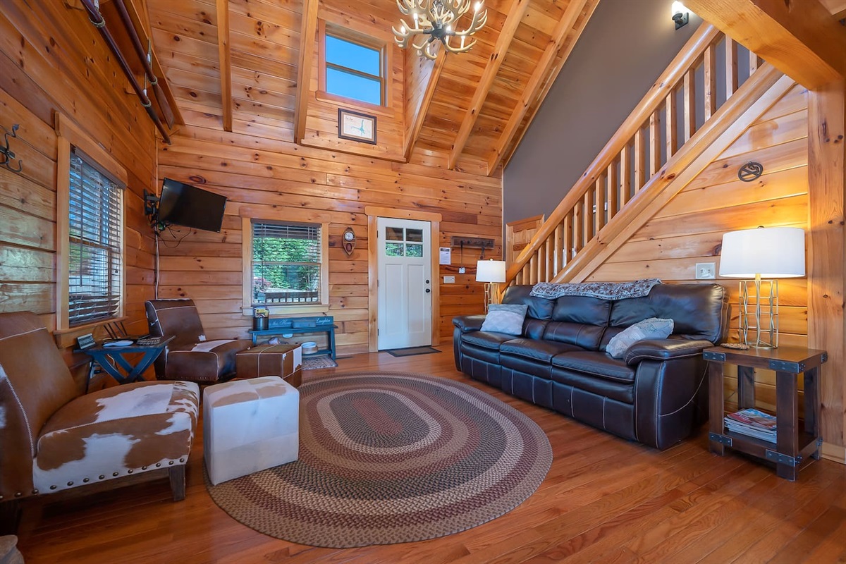 Spacious living room