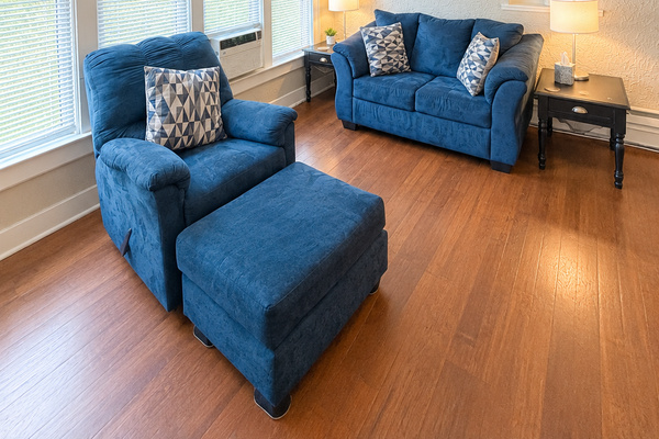 Living Room w/ Smart TV