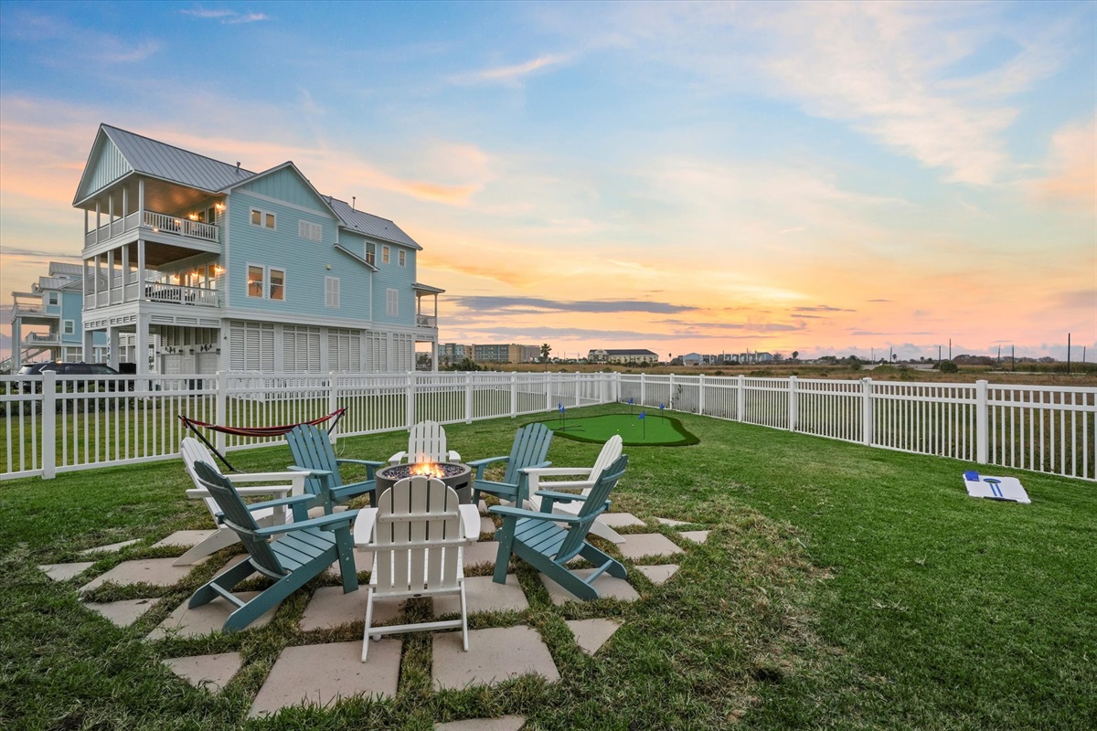 2a1a1054d9ca4c6a945ea6f1634c8b12 Large | Beachhouse | Texas | TX | Vacation Homes | Galveston | Crystal Beach | Kokomo | Breezy Days | Beachfront Elegance | Sunrise Serenity | Southern Sands Property Management, LLC