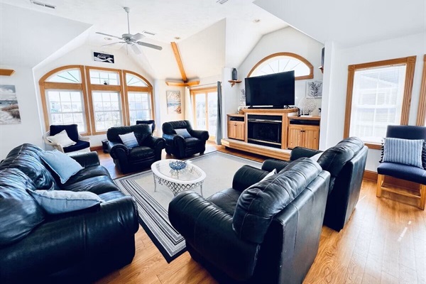 Where style meets comfort: your stunning living space.
